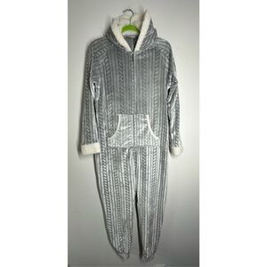 Maddison Luxury Women’s Plush Fleece One Piece Pajama Gray Faux Fur Trim Size L